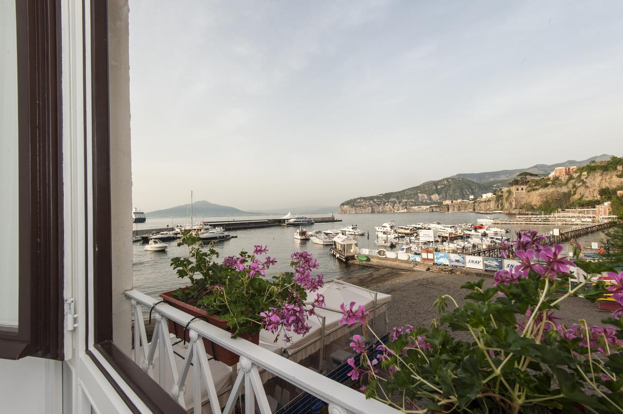 Camera Incanto of the Surriento Suites bed and breakfast in Sorrento